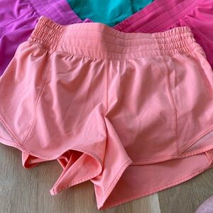 Lululemon Sunny Coral Hotty Hot High Rise 2.5 Inseam. 6